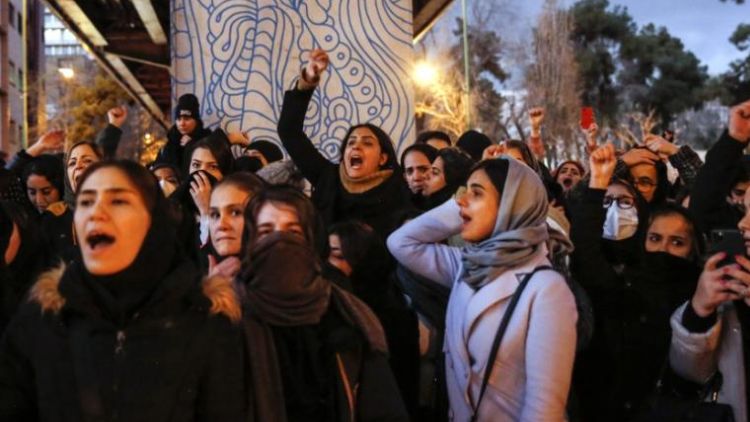 Medics Claim That Iranian Authorities Are Focusing On The Faces And Genitalia Of Protesting Women